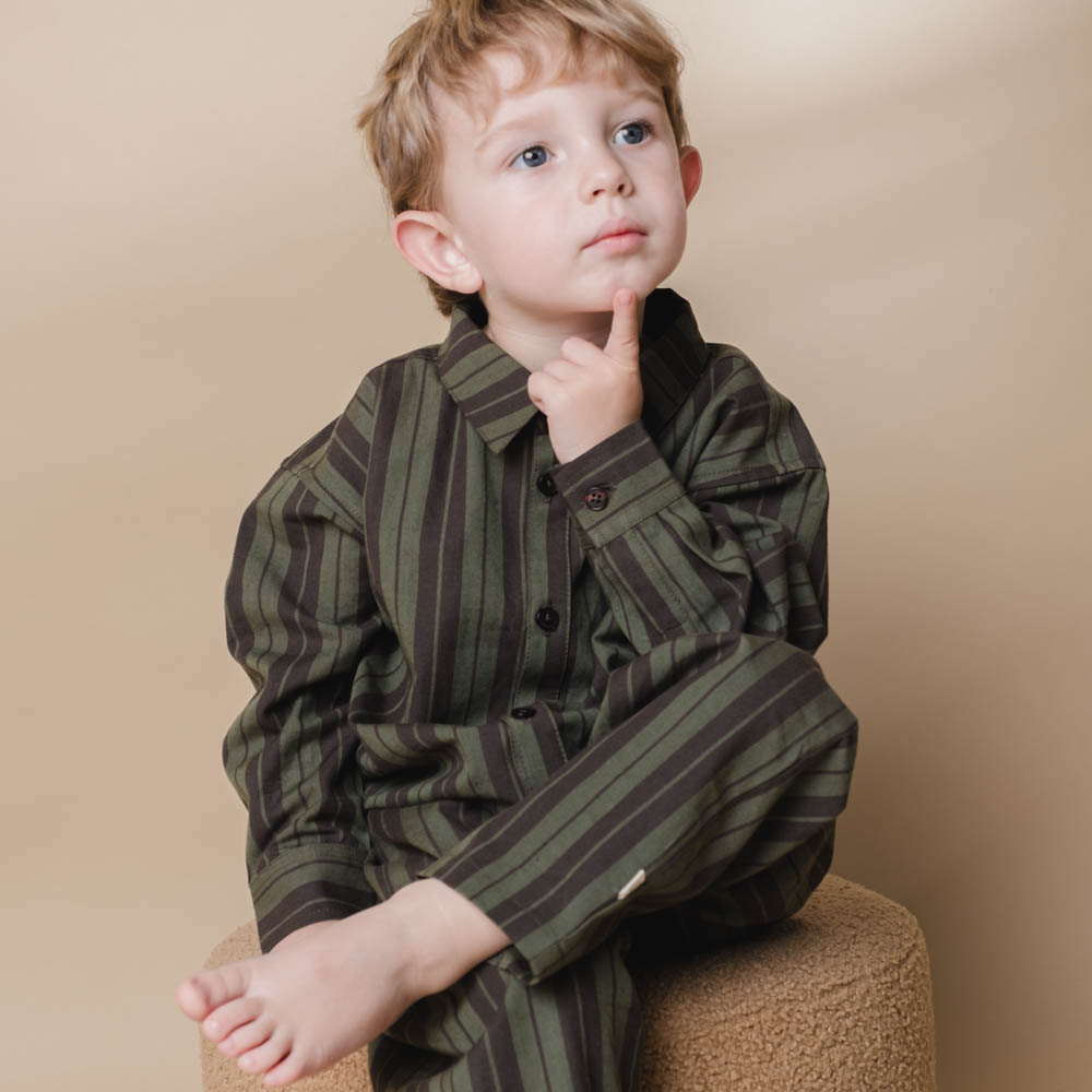 That's Mine Harald shirt - Olive stripe - 100% Organic cotton Buy Tøj||Overdele||Skjorter||Alle||personale||alt minus sløjfe||mette-sale||Winter 2025 here.