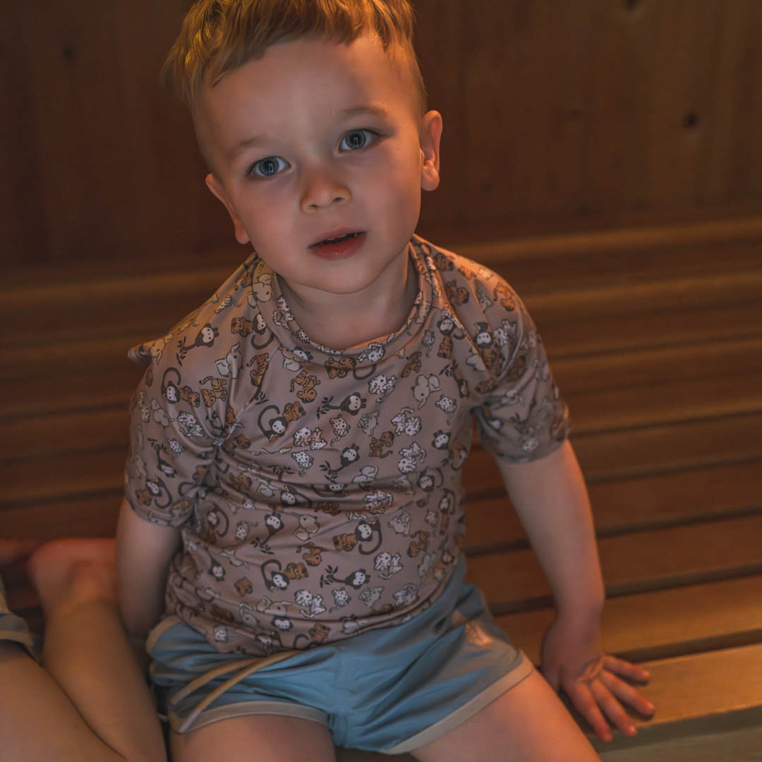 That's Mine Sami UV bade t-shirt - Jungle friends - 85% Recycle polyester / 15% Elastane Buy Tøj||Badetøj||Udsalg||Alle||Udsalg - tøj||Forår og sommer 2025||alt minus sløjfe||Spring25||New in for the boys||Jungle friends||Udsalg - Forår & sommer '25||Udsalg - badetøj||Summer Bundle||mette-sale here.