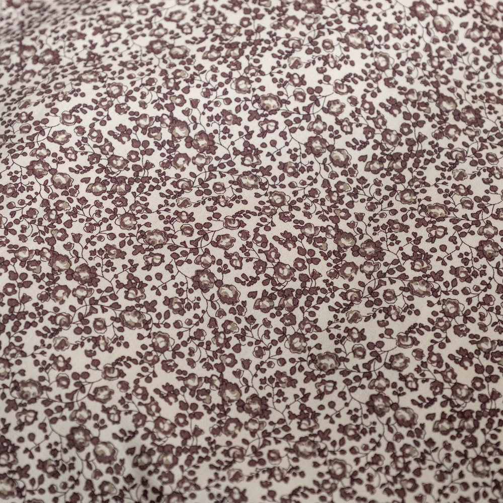 That's Mine Levi sengetøj - Flores red - 100% Organic cotton Buy Sovetid||Sengetøj||Udsalg||Alle||personale||Sengetøjstilbud||3 for 2||Udsalg - Sovetid||alt minus sløjfe||3 for 399||Online exclusive here.