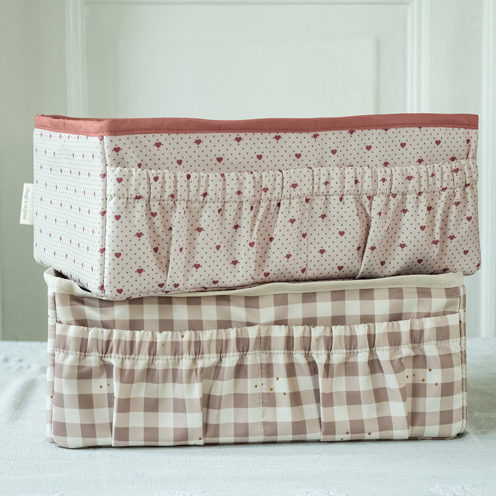 That's Mine Collab lily nursing organizer - Lots of love rose - 100% Recycled polyester Buy Amning & pusletid||Pusle||Alle||personale||Pusleopbevaringskasser||Forår og sommer 2025||alt minus sløjfe||That's Mine x Luksusbaby||mette-sale here.